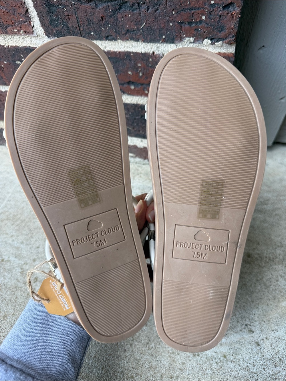 Project Cloud Float Sandals - Picture 4 of 5